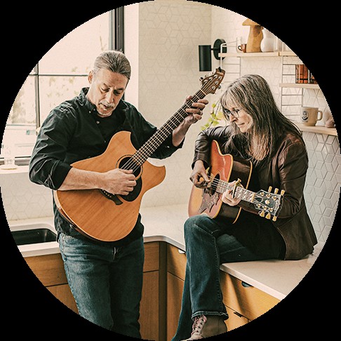 Annie and Rod Capps in Concert at The Lake County Folk Club